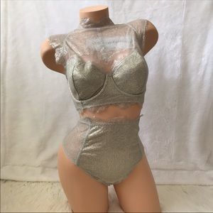 VS Bra Set 34D,34DD, 32DD. Medium panty